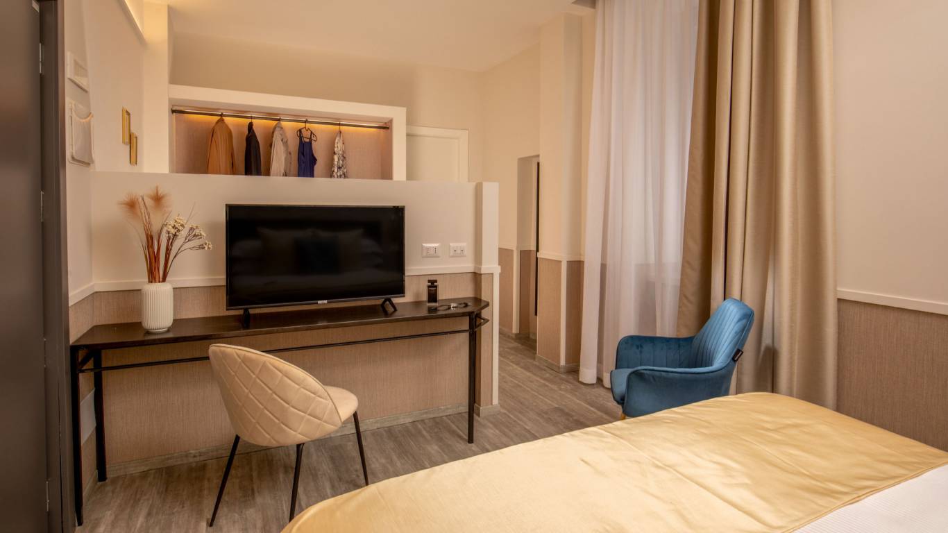 sophie-terrace-hotel-roma-habitacion-doble-con-cama-extra-IMG-7280b