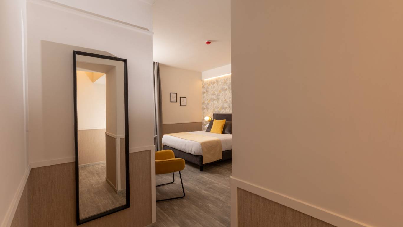 sophie-terrace-hotel-rome-suite-room-IMG-8025