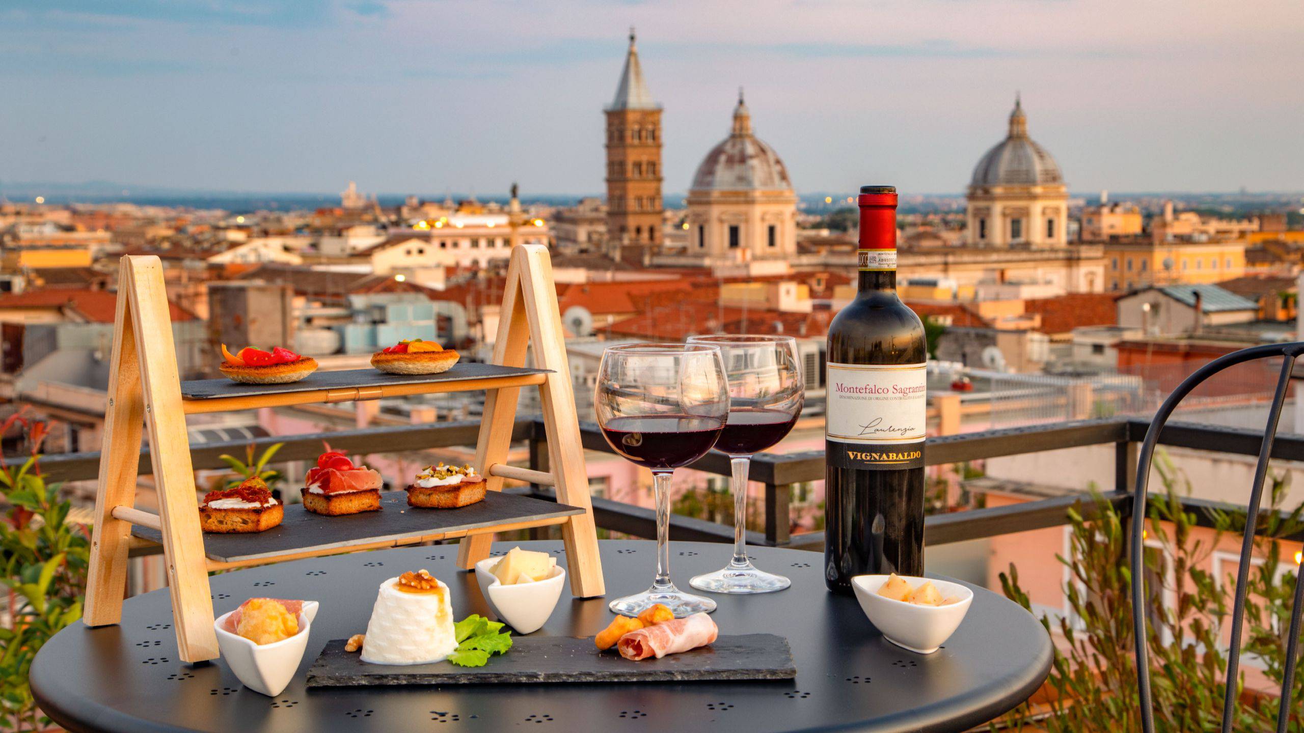 sophie-terrace-hotel-rome-rooftop-terrace-with-views-aperitif-IMG-7597